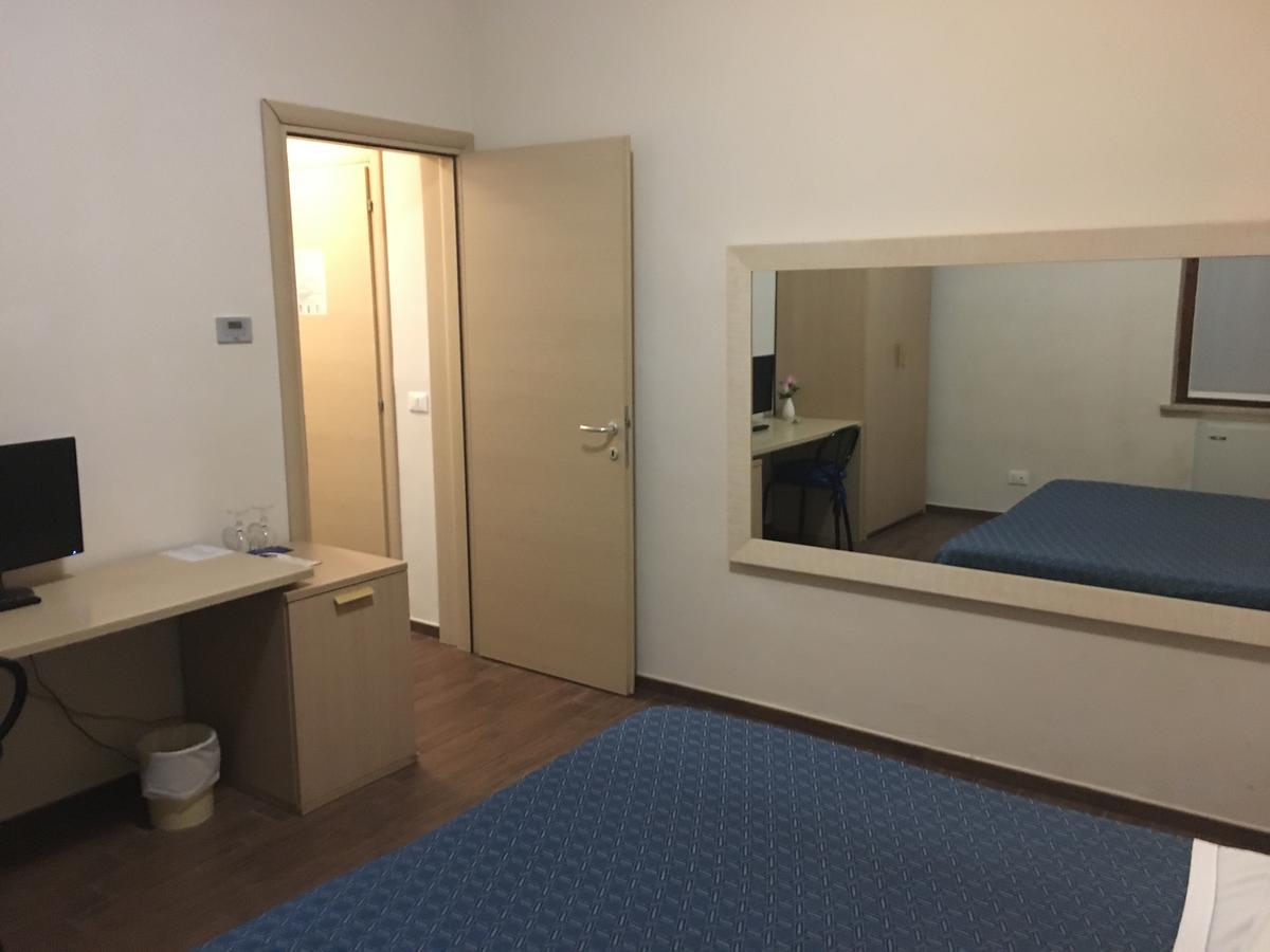 Blue Hotel Suzzara Luaran gambar